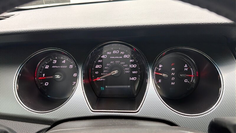 2011 Ford Taurus SEL - Photo 26 - Pittsburgh, PA 15226