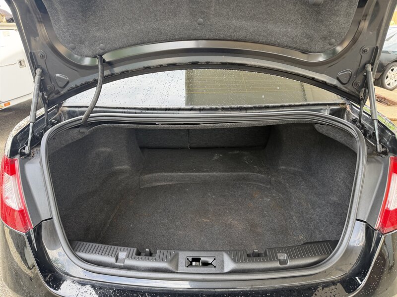 2011 Ford Taurus SEL - Photo 39 - Pittsburgh, PA 15226