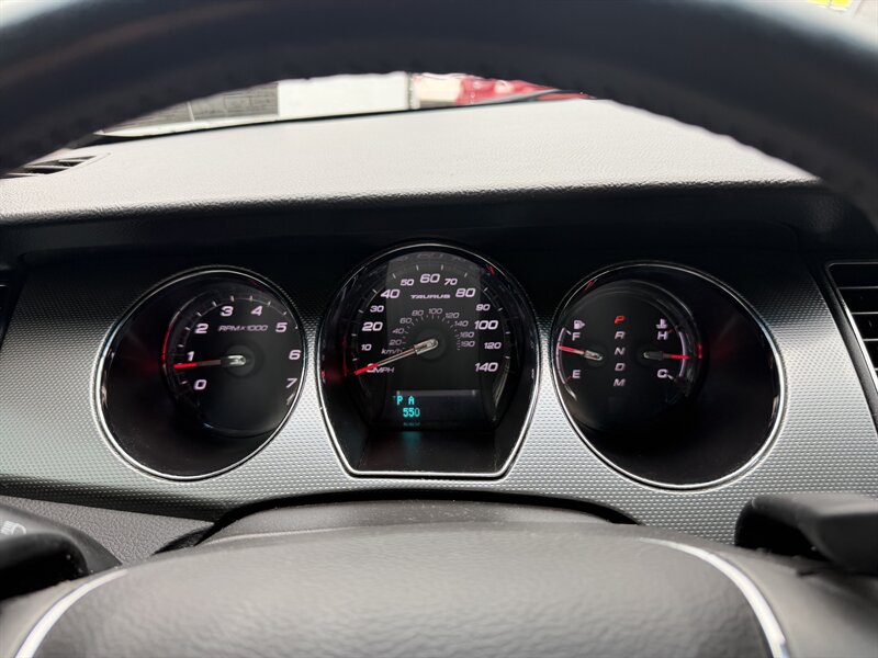 2011 Ford Taurus SEL - Photo 27 - Pittsburgh, PA 15226