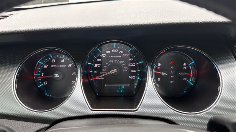 2011 Ford Taurus SEL - Photo 28 - Pittsburgh, PA 15226
