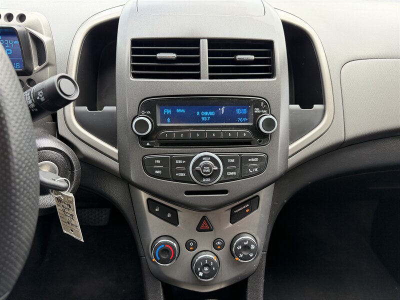 2015 Chevrolet Sonic LT Auto - Photo 21 - Pittsburgh, PA 15226