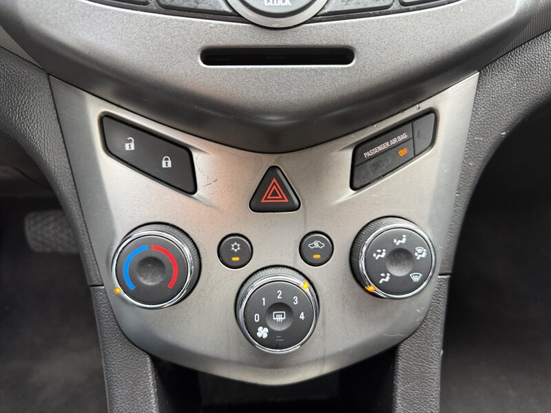 2015 Chevrolet Sonic LT Auto - Photo 24 - Pittsburgh, PA 15226