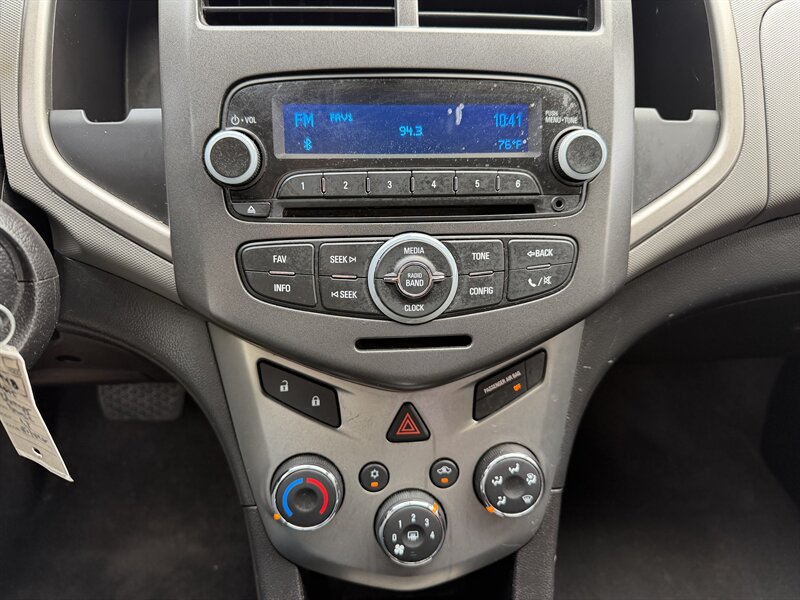 2015 Chevrolet Sonic LT Auto - Photo 23 - Pittsburgh, PA 15226