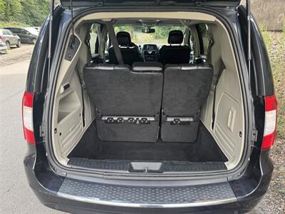 2014 Chrysler Town & Country Touring-L   - Photo 18 - Pittsburgh, PA 15226