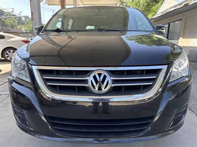 2012 Volkswagen Routan SEL   - Photo 4 - Pittsburgh, PA 15226