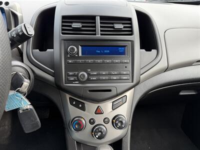 2013 Chevrolet Sonic LS Auto   - Photo 19 - Pittsburgh, PA 15226