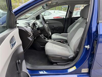2013 Chevrolet Sonic LS Auto   - Photo 14 - Pittsburgh, PA 15226