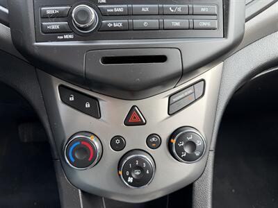2013 Chevrolet Sonic LS Auto   - Photo 21 - Pittsburgh, PA 15226