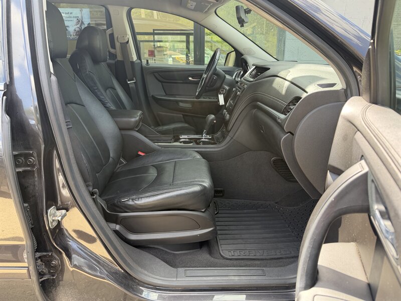 2016 Chevrolet Traverse LT - Photo 31 - Pittsburgh, PA 15226