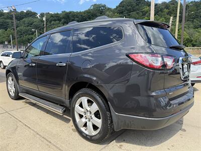 2016 Chevrolet Traverse LT - Photo 2 - Pittsburgh, PA 15226