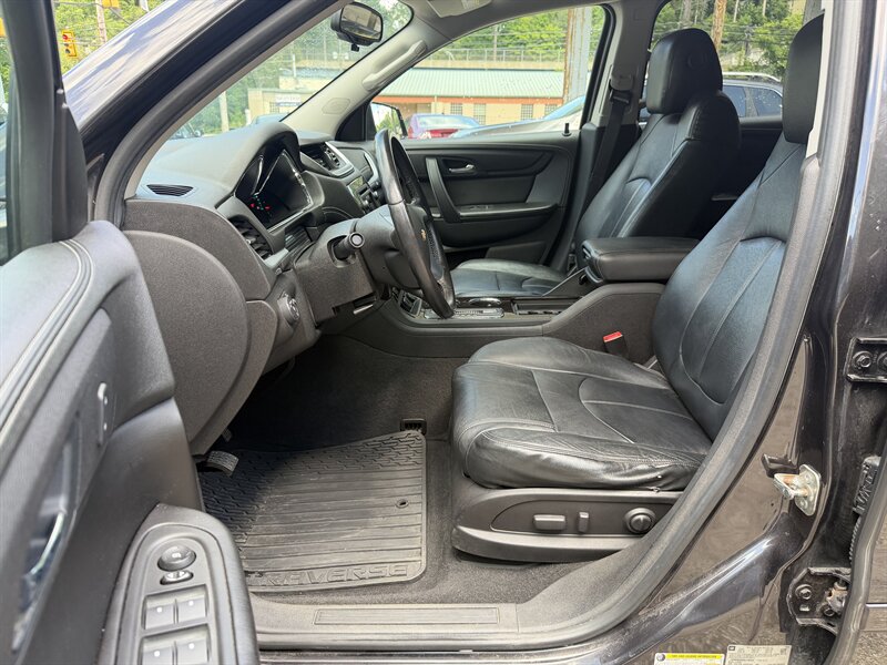 2016 Chevrolet Traverse LT - Photo 19 - Pittsburgh, PA 15226