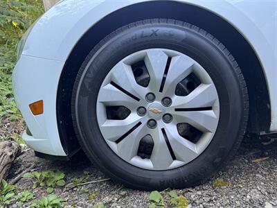 2012 Chevrolet Cruze LS   - Photo 18 - Pittsburgh, PA 15226