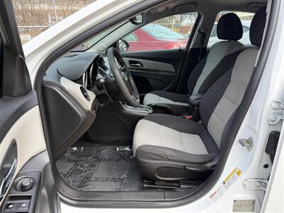 2013 Chevrolet Cruze LS Auto   - Photo 17 - Pittsburgh, PA 15226