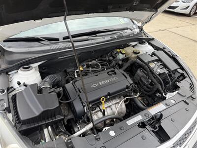 2013 Chevrolet Cruze LS Auto   - Photo 11 - Pittsburgh, PA 15226