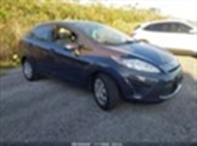 2013 Ford Fiesta SE  