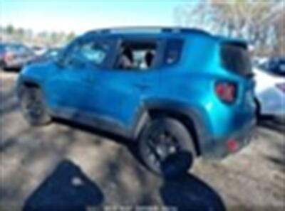 2020 Jeep Renegade Latitude   - Photo 3 - Miami, FL 33150