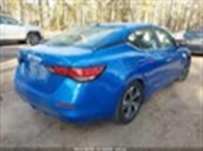 2022 Nissan Sentra SV   - Photo 2 - Miami, FL 33150