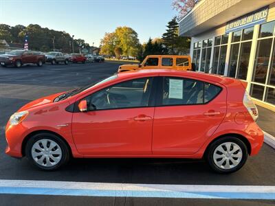 2013 Toyota Prius c Three   - Photo 3 - Hayes, VA 23072