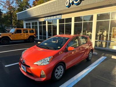 2013 Toyota Prius c Three   - Photo 2 - Hayes, VA 23072