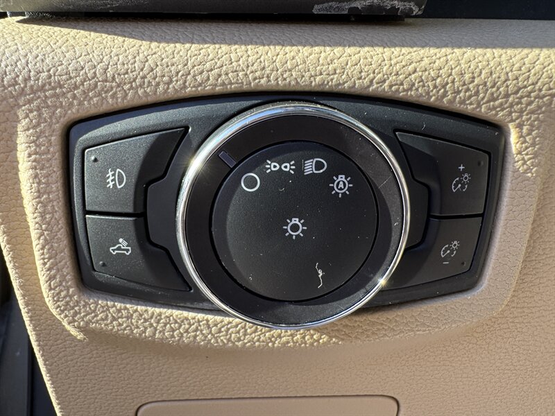 2019 Ford F-150 XLT   - Photo 16 - Hayes, VA 23072
