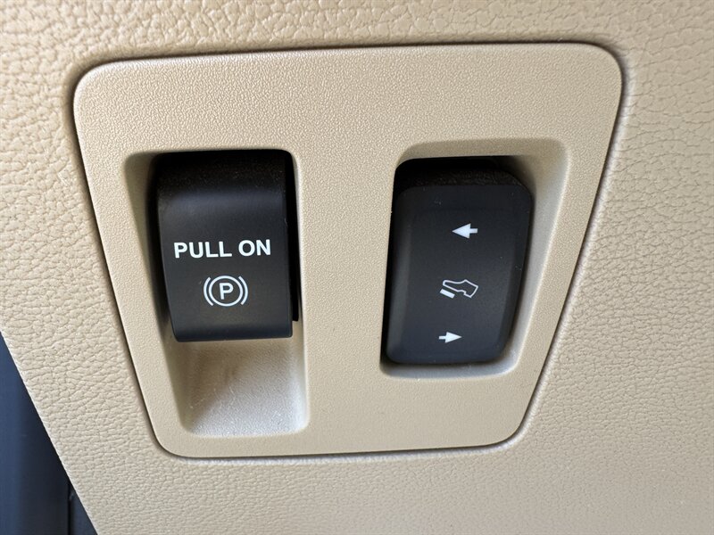 2019 Ford F-150 XLT   - Photo 15 - Hayes, VA 23072
