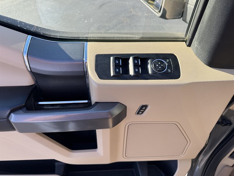 2019 Ford F-150 XLT   - Photo 14 - Hayes, VA 23072