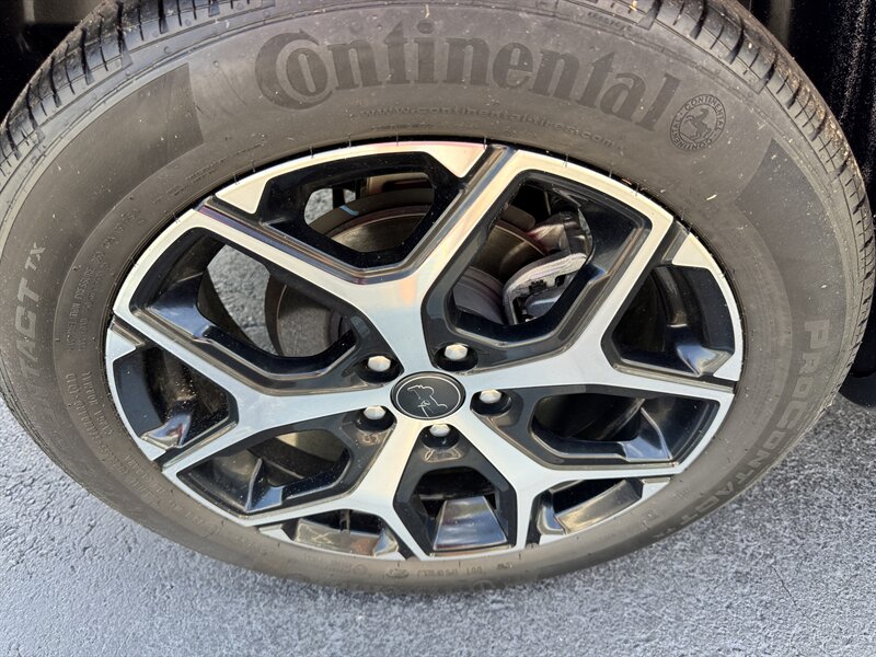 2025 Jeep Compass Limited - Photo 16 - Hayes, VA 23072