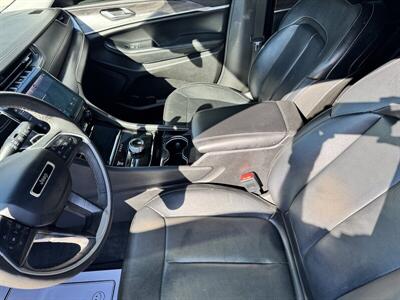 2023 Jeep Grand Cherokee Limited   - Photo 16 - Hayes, VA 23072