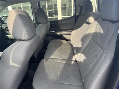 2022 Toyota Tacoma SR5 V6   - Photo 15 - Hayes, VA 23072
