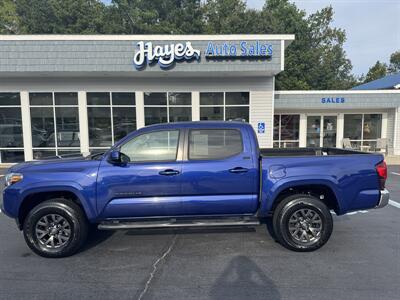 2022 Toyota Tacoma SR5 V6   - Photo 2 - Hayes, VA 23072