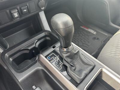 2022 Toyota Tacoma SR5 V6   - Photo 25 - Hayes, VA 23072