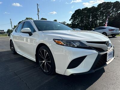 2018 Toyota Camry SE   - Photo 7 - Hayes, VA 23072