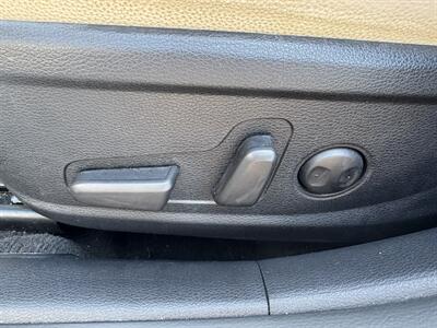 2017 Kia Cadenza Premium   - Photo 17 - Hayes, VA 23072