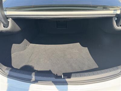 2017 Kia Cadenza Premium   - Photo 13 - Hayes, VA 23072