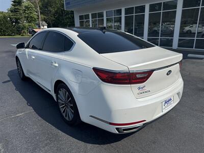 2017 Kia Cadenza Premium   - Photo 3 - Hayes, VA 23072
