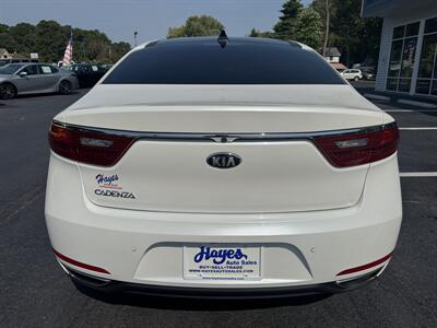 2017 Kia Cadenza Premium   - Photo 4 - Hayes, VA 23072