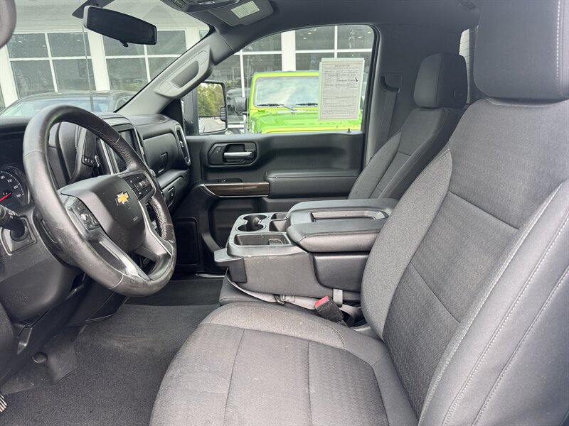 2022 Chevrolet Silverado 3500 LT - Photo 10 - Hayes, VA 23072