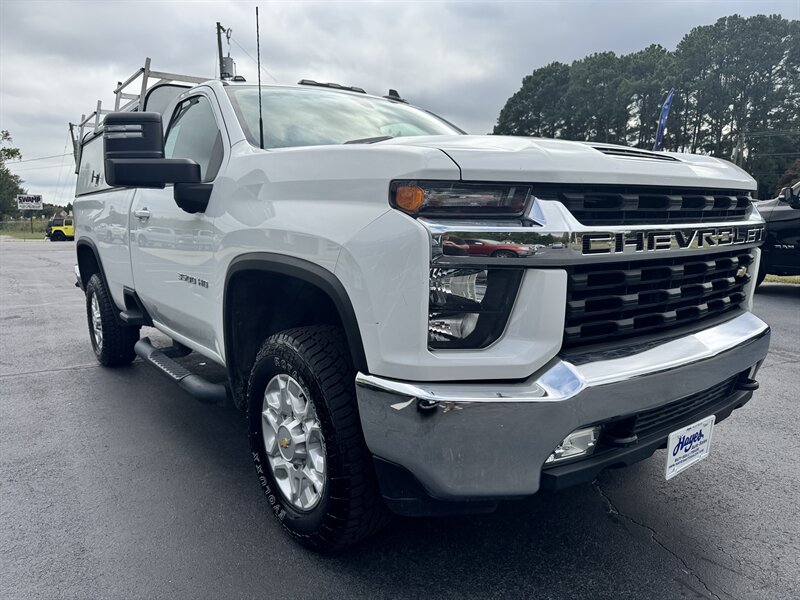2022 Chevrolet Silverado 3500 LT - Photo 7 - Hayes, VA 23072