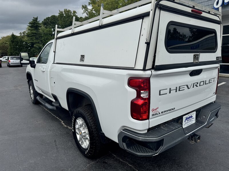 2022 Chevrolet Silverado 3500 LT - Photo 3 - Hayes, VA 23072