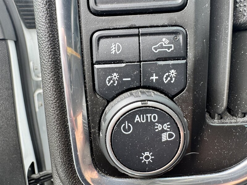 2022 Chevrolet Silverado 3500 LT - Photo 12 - Hayes, VA 23072