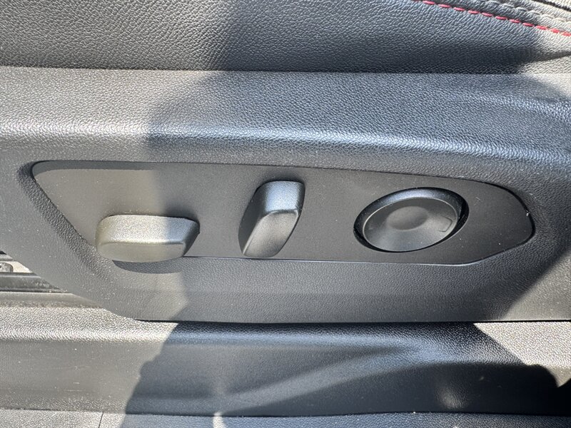 2022 Chevrolet Tahoe RST - Photo 24 - Hayes, VA 23072