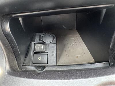 2017 Toyota Camry SE   - Photo 17 - Hayes, VA 23072