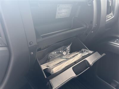 2018 GMC Sierra 1500  Z71 4X4 - Photo 15 - Hayes, VA 23072