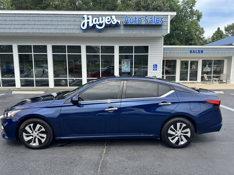 2020 Nissan Altima 2.5 S - Photo 2 - Hayes, VA 23072