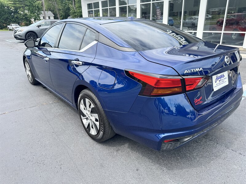 2020 Nissan Altima 2.5 S - Photo 3 - Hayes, VA 23072