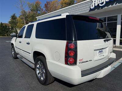 2014 GMC Yukon XL Denali   - Photo 3 - Hayes, VA 23072