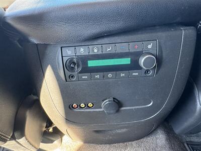 2014 GMC Yukon XL Denali   - Photo 16 - Hayes, VA 23072