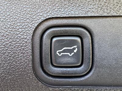 2014 GMC Yukon XL Denali   - Photo 14 - Hayes, VA 23072