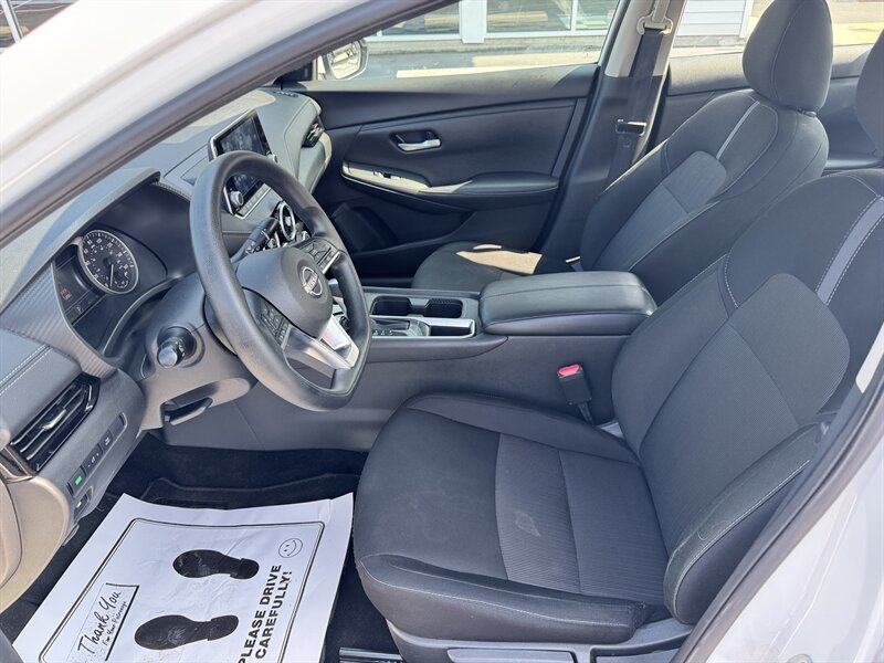 2025 Nissan Sentra SV - Photo 11 - Hayes, VA 23072