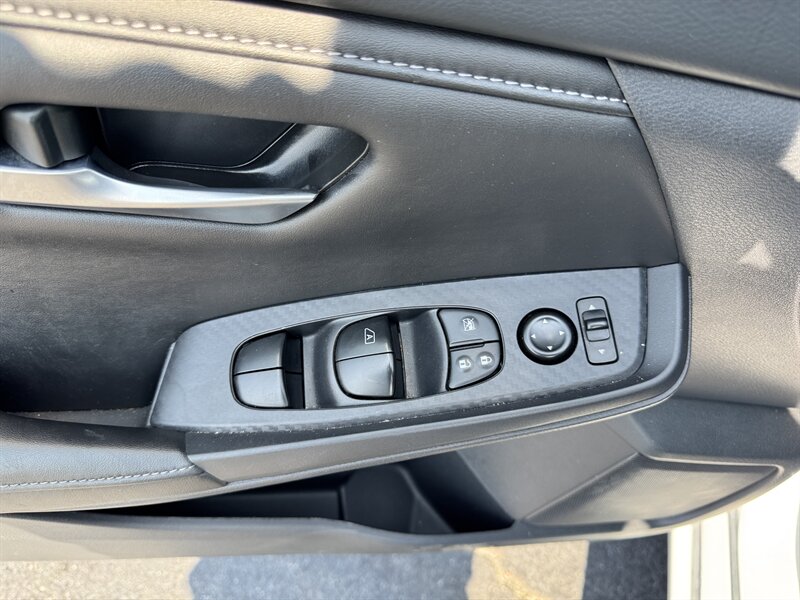 2025 Nissan Sentra SV - Photo 12 - Hayes, VA 23072